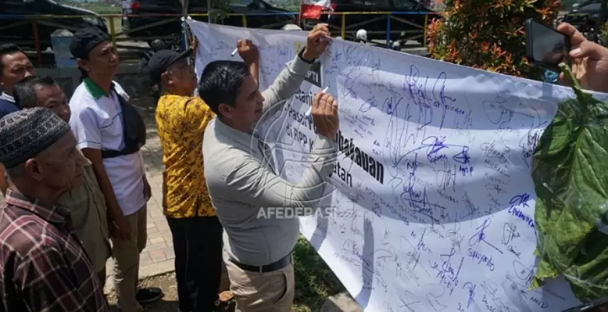 Protes Petani Tembakau Indonesia terhadap RPP Kesehatan