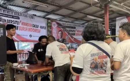 Bazar Ketahanan Pangan untuk Buruh oleh Sukarelawan Ganjar Pranowo di Jakarta Selatan