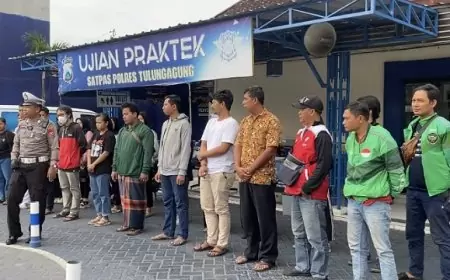 Puluhan Driver Ojek Online di Tulungagung Manfaatkan Program "Nasi Tiwul" untuk Mempermudah Ujian Praktik SIM