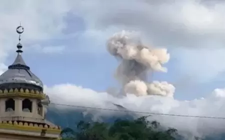 Pendaki Gunung Marapi Terjebak Abu Vulkanik, Mahasiswi Politeknik Negeri Padang Berjuang Selamatkan Diri