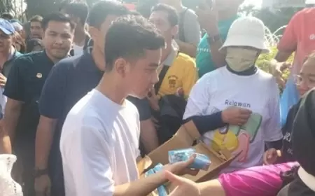 Bawaslu DKI Jakarta Evaluasi Gibran Bagi-Bagi Susu di CFD: Potensi Pelanggaran Kampanye?