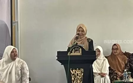 Siti Atikoh Mengungkap Perjalanan Hidup Ganjar Pranowo di Pesantren Darussalam Rajapolah