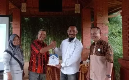 Jelang Purna Tugas, Kades Desa Miliarder Tak Henti Terima Kunjungan Tamu Berbagai Daerah