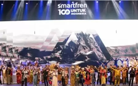 Pergelaran Seni 'Malam 100 Cinta' Menyemarakkan Akhir Tahun bersama Smartfren