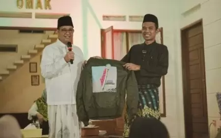 Chiki Fawzi, Seniman Chikigo, Terharu Saat Anies Baswedan Menyebut Karya Jaket Palestina-nya