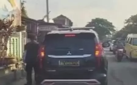 Calon Legislatif Demokrat Terkena Tilang Polisi: Kampanye Menggunakan Mobil Dinas Polri