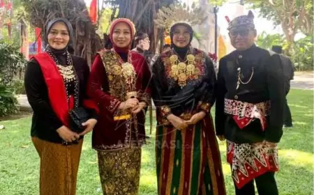 Peringatan Harjaba Banyuwangi ke-252, Bupati Ipuk Pakai Baju Adat Bugis