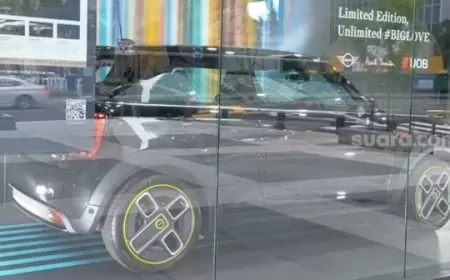 MINI dan Sir Paul Smith Perkenalkan Mobil Listrik Terbatas di Singapura