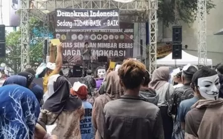 Mahasiswa Jambi Bentangkan Bendera Demokrasi: Tolak Politik Dinasti dan Serukan Keadilan HAM