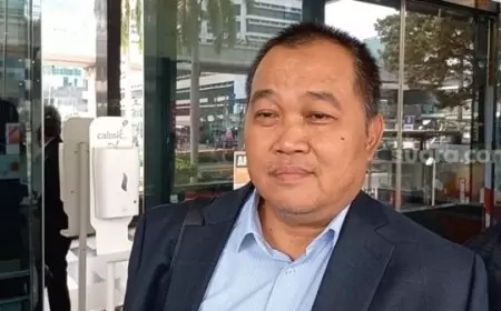 Boyamin Saiman Kecewa, Firli Bahuri Absen di Sidang Etik Dewas KPK