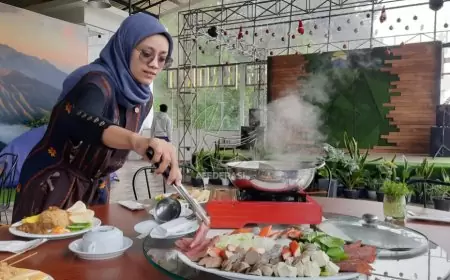 Kuliner Sukiyaki ala Negara Asia Timur, Jadi Santapan Favorit Wisatawan di Kawasan Lereng Bromo