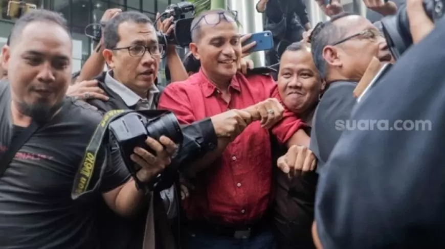 Wamenkumham Eddy Hiariej Ajukan Pengunduran Diri Usai Tersangka Korupsi