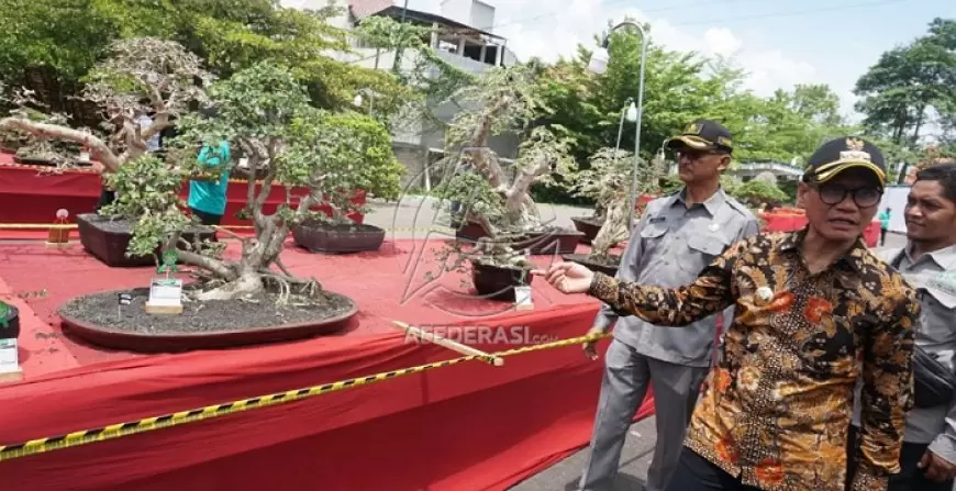 Pameran Tanaman Hias, Pj Bupati Heru Suseno : Pesona Bonsai sebagai Primadona Ekonomi Kreatif di Tulungagung