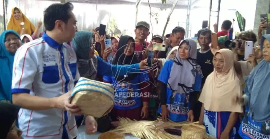 Kunjungan Ibas Fraksi Partai Demokrat ke Desa Jambu: Dorong Pengembangan UMKM dan Kreativitas Warga