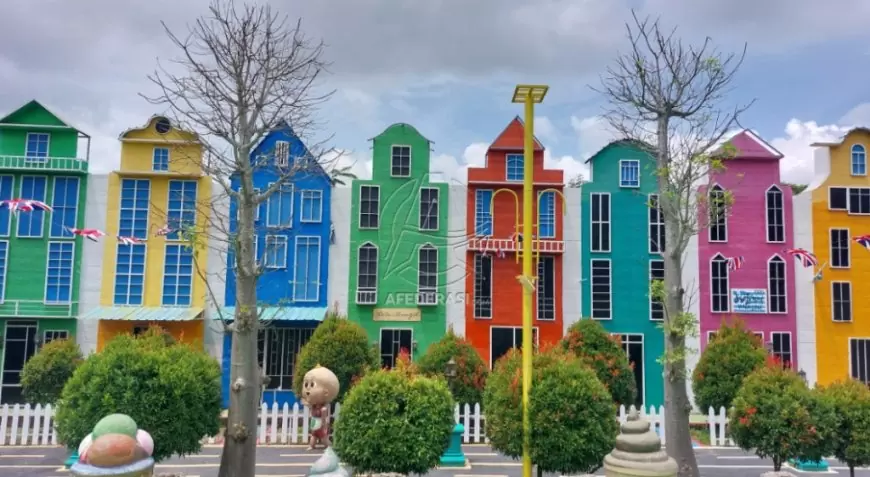 Referensi Libur Nataru di Kediri, Wisata Edukasi Kota Mungil, Bisa Lihat Miniatur Bangunan Inggris