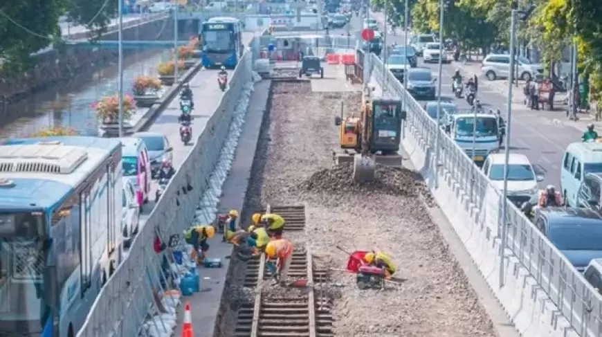 Presiden Jokowi: Pembangunan MRT Fase 2A Capai 28,4 Persen, Melampaui Target