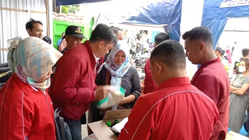 DPC Ferari Situbondo Gelar Bazar Murah Sembako