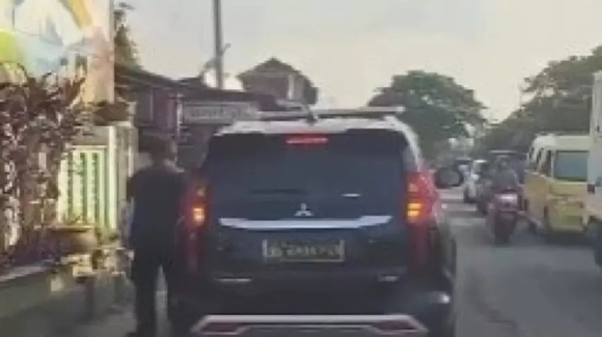 Calon Legislatif Demokrat Terkena Tilang Polisi: Kampanye Menggunakan Mobil Dinas Polri