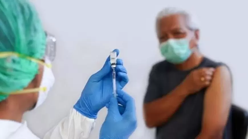 DKI Jakarta Buka Vaksinasi Dosis Kelima sebagai Respons Lonjakan Kasus Covid-19