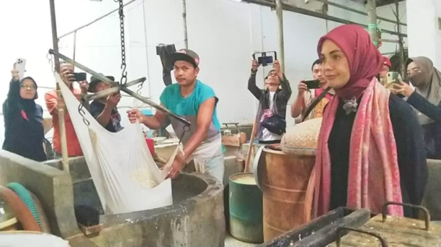 Istri Capres Ganjar Pranowo Sambangi Pengusaha Tahu, Dorong Ilmuwan Kembangkan Bibit Kedelai Lokal