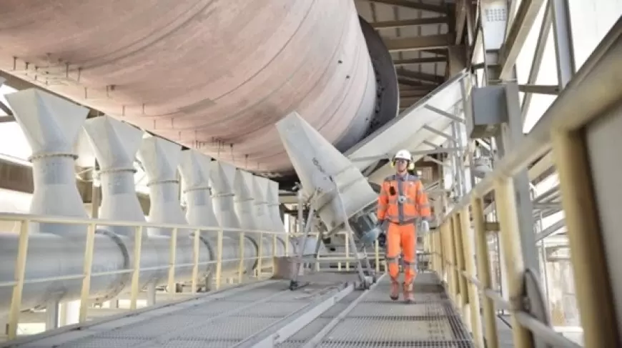 PT Semen Indonesia Raih Penghargaan Emas dan Hijau dalam PROPER 2023