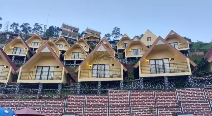 Glamping Unik Plus Jacuzzi dengan View Lereng Bromo, Cocok Buat Liburan Akhir Tahun