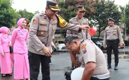 Lima Kapolsek dan 85 Personil Polres Kediri Naik Pangkat
