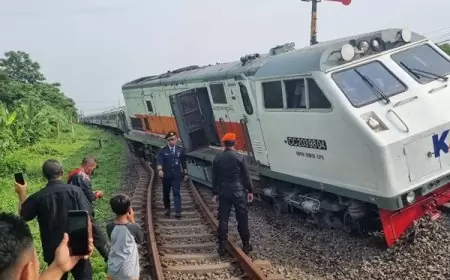 KA Pandalungan dari Stasiun Jember Tujuan Gambir Diberangkatkan Dengan Rangkaian Darurat