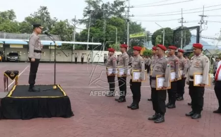 Sukses Ungkap Kasus, Sejumlah Personel Polres Trenggalek Diganjar Penghargaan