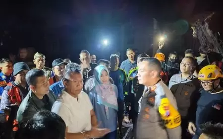 Prajekan Dihantam Bencana, PJ Bupati Bondowoso Tinggalkan Konser Letto di Alun-alun RBA Ki Ronggo