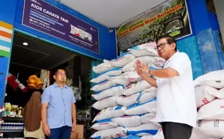 Pastikan Stok Pupuk Aman, Direksi Petrokimia Gresik Turun ke Distributor