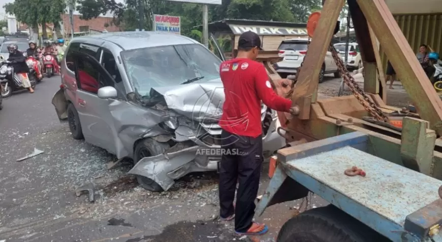 Kecelakaan Beruntun di Pare Warnai Awal Tahun Baru 2024