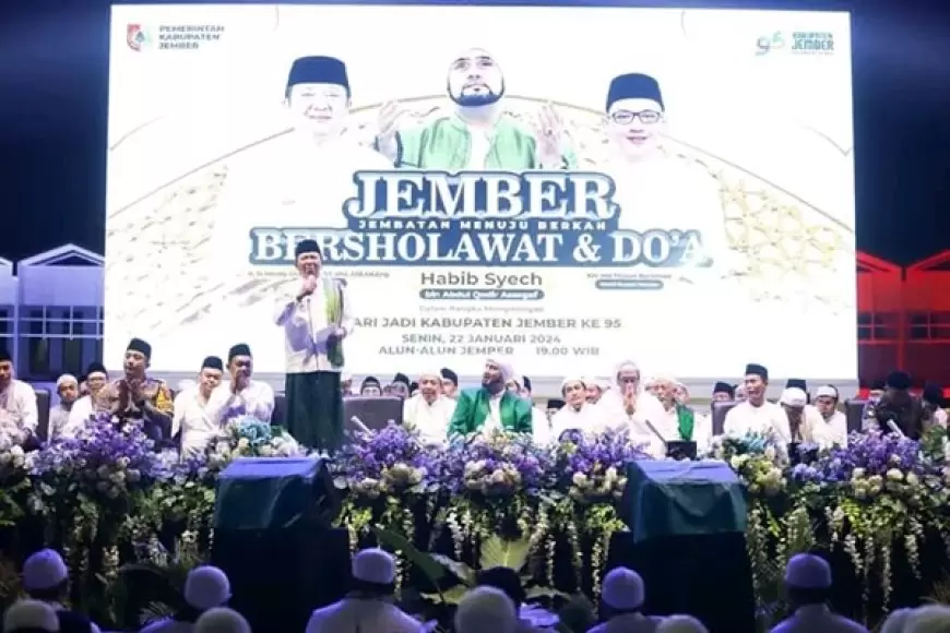 Jember Gelar Sholawat dan Doa, Habib Syech: Wes Wayahe Jember Apik dan Keren