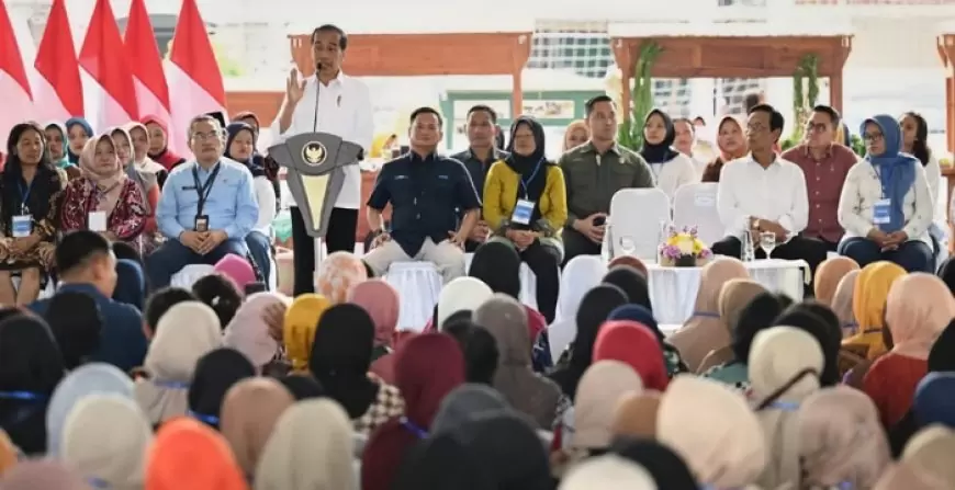 Presiden Jokowi Apresiasi Sukses Program Mekaar PNM dalam Membangkitkan Ekonomi Keluarga Sejahtera