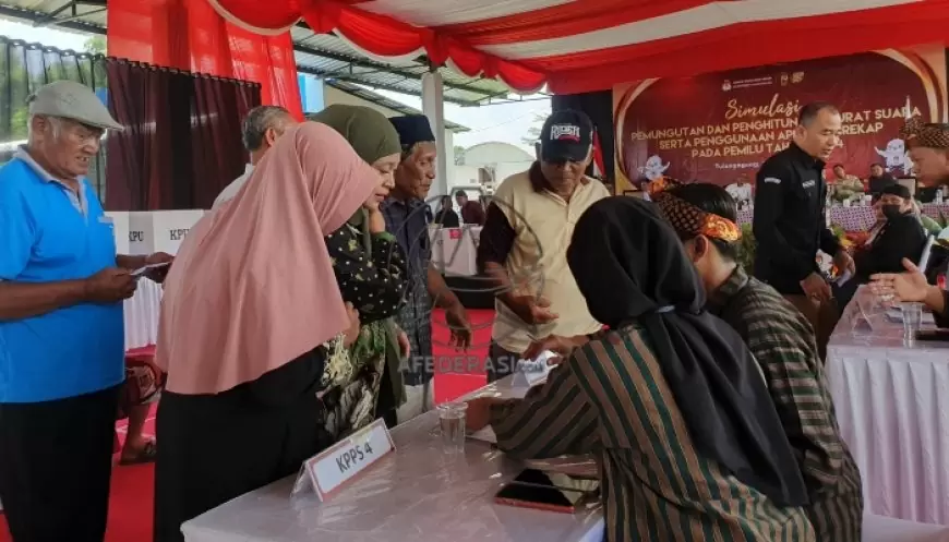 Jelang Pemilu 2024, KPU Tulungagung Gelar Simulasi Pemungutan dan Penghitungan Suara