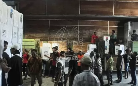 KPU Tulungagung Kerahkan 28 Truk Trailer untuk Distribusi Logistik Pemilu 2024, Targetkan Selesai dalam Dua Hari