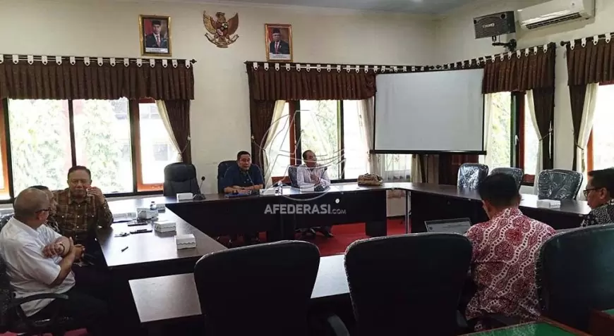 Komisi II DPRD Trenggalek Gelar Rapat Evaluasi APBD Tahun 2023 Bersama OPD Mitra