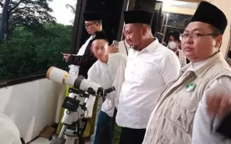 LFNU Gresik Prediksi NU - Muhammadiyah Beda Awal Puasa dan Lebaran Sama
