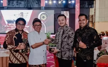 Kinerja Komunikasi Petrokimia Gresik Borong Penghargaan Public Relation Tingkat Nasional