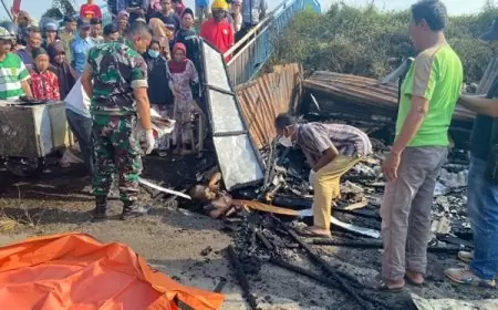 Seorang Nenek Tewas Terpanggang Akibat Kebakaran Kios Bensin dan Kembang Api 