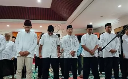 Safari Ramadan, Forkopimda Tulungagung Gelar Salat Berjamaah di Kantor DPRD
