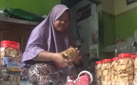 Perajin Keripik Tempe Jombang Kebanjiran Order