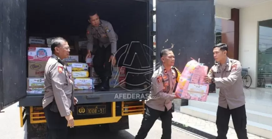 Polres Trenggalek Salurkan Bantuan Kemanusiaan untuk Korban Banjir di Jawa Tengah