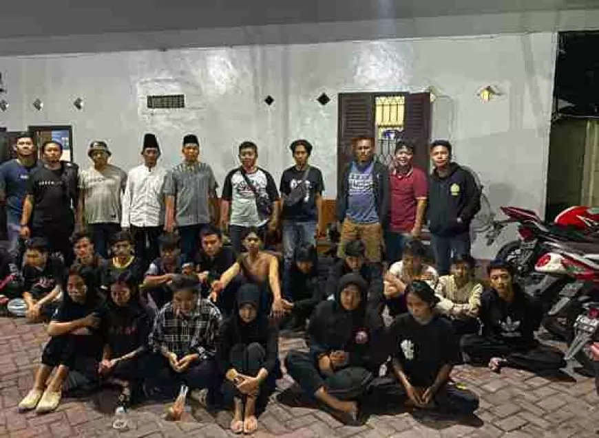 Usai Bagi Takjil, Komunitas Perguruan Silat di Gresik Bentrok, Lempar Batu 1 orang Terluka