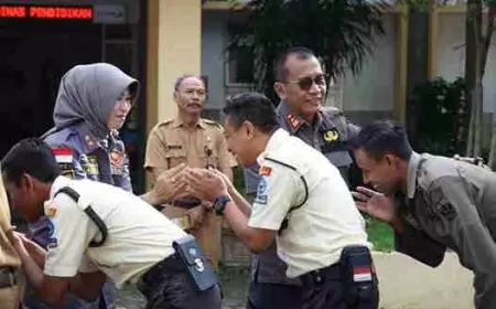 Pj Bupati Bondowoso Gelar Sidak Acak ke Kantor OPD, Tingkat Kehadiran ASN Capai 99,8 Persen