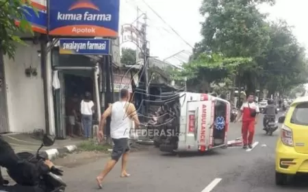 Ambulans Terbalik di Tulungagung, Ketidaksesuaian Penggunaan Menjadi Sorotan Utama