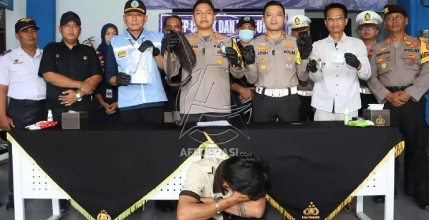 Usai Jalani Tes Urine di Terminal Gayatri Tulungagung, Sopir Bus AKAP Positif Gunakan Narkoba