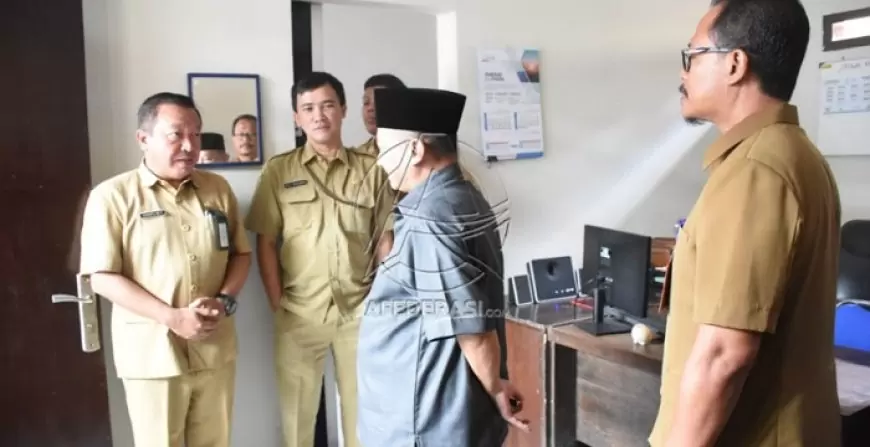 Sidak di Hari Pertama Masuk usai Libur Lebaran, Bupati Situbondo Temukan 50 ASN Absen