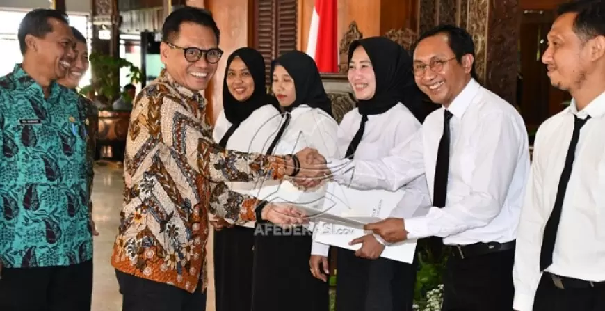Ratusan PPPK Formasi 2023 di Tulungagung Terima SK Pengangkatan