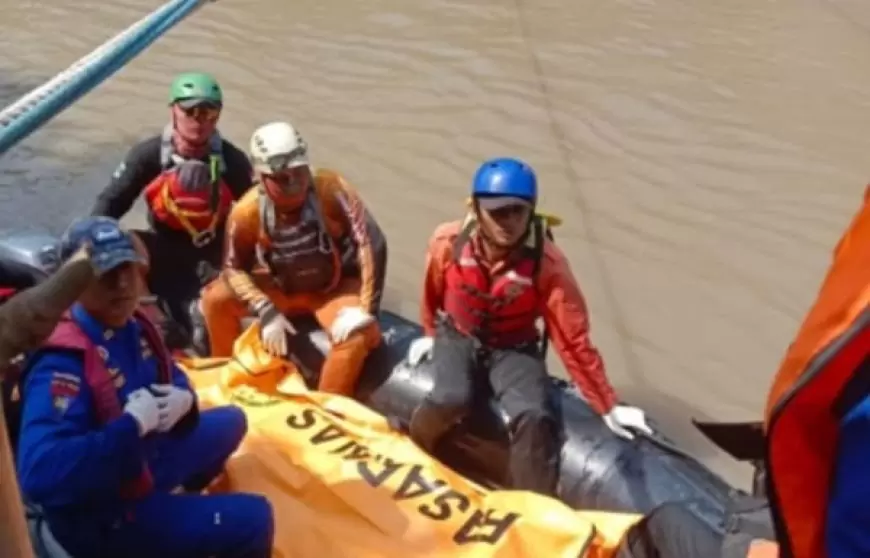 Usai Tiga Hari Sisir Kalimas, Bapak dan Anak Korban Tenggelam Diarea Tambang Perahu Ditemukan Tewas 